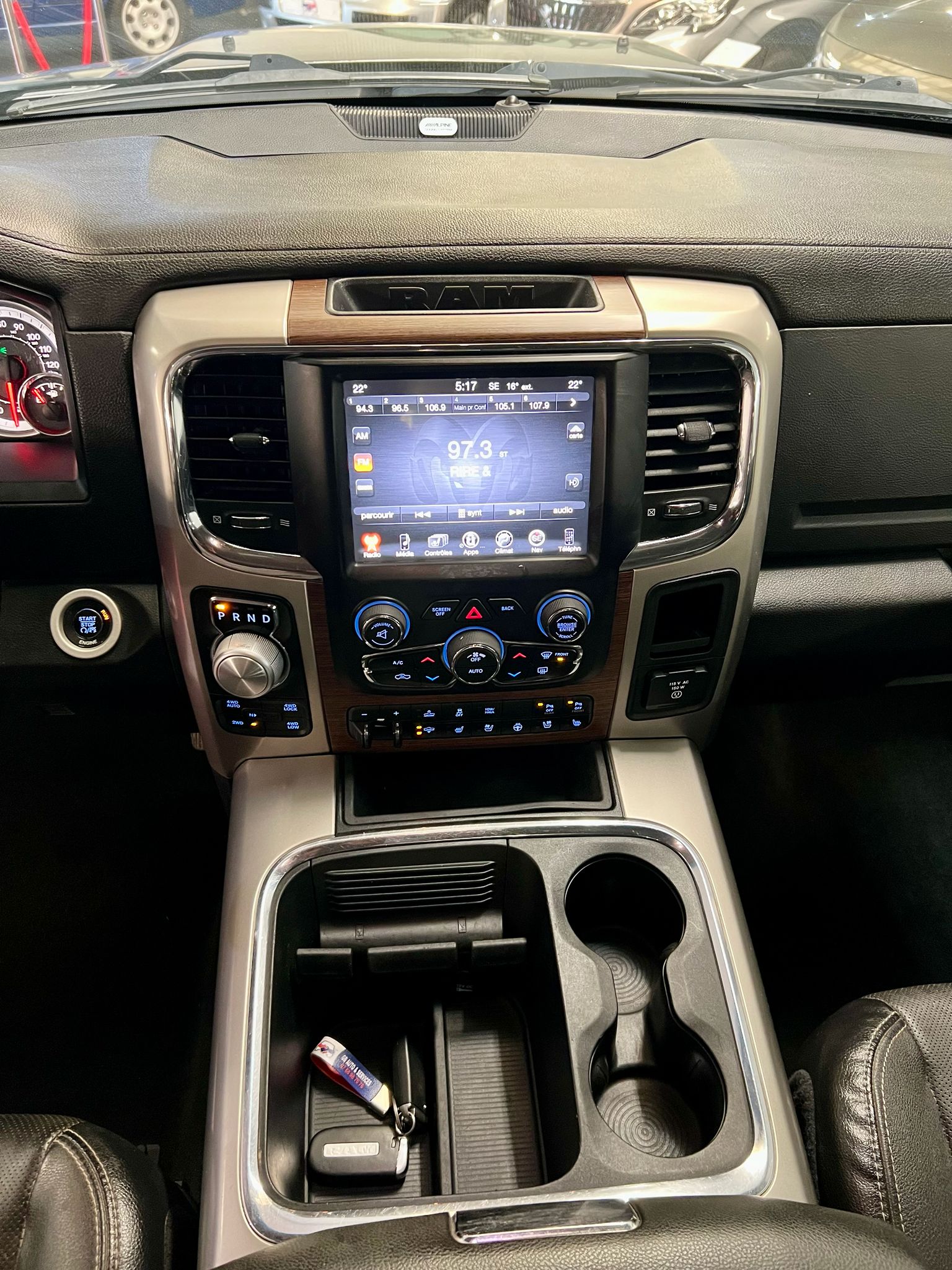 Dodge RAM 1500 4×4 LARAMIE
