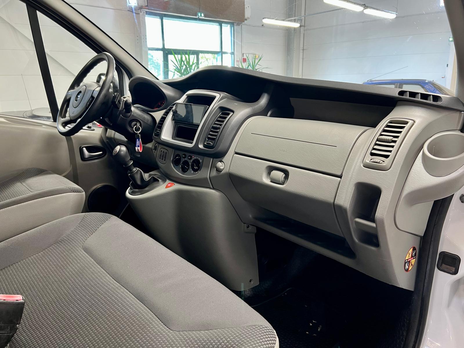 Opel Vivaro Pack Clim 9 Places