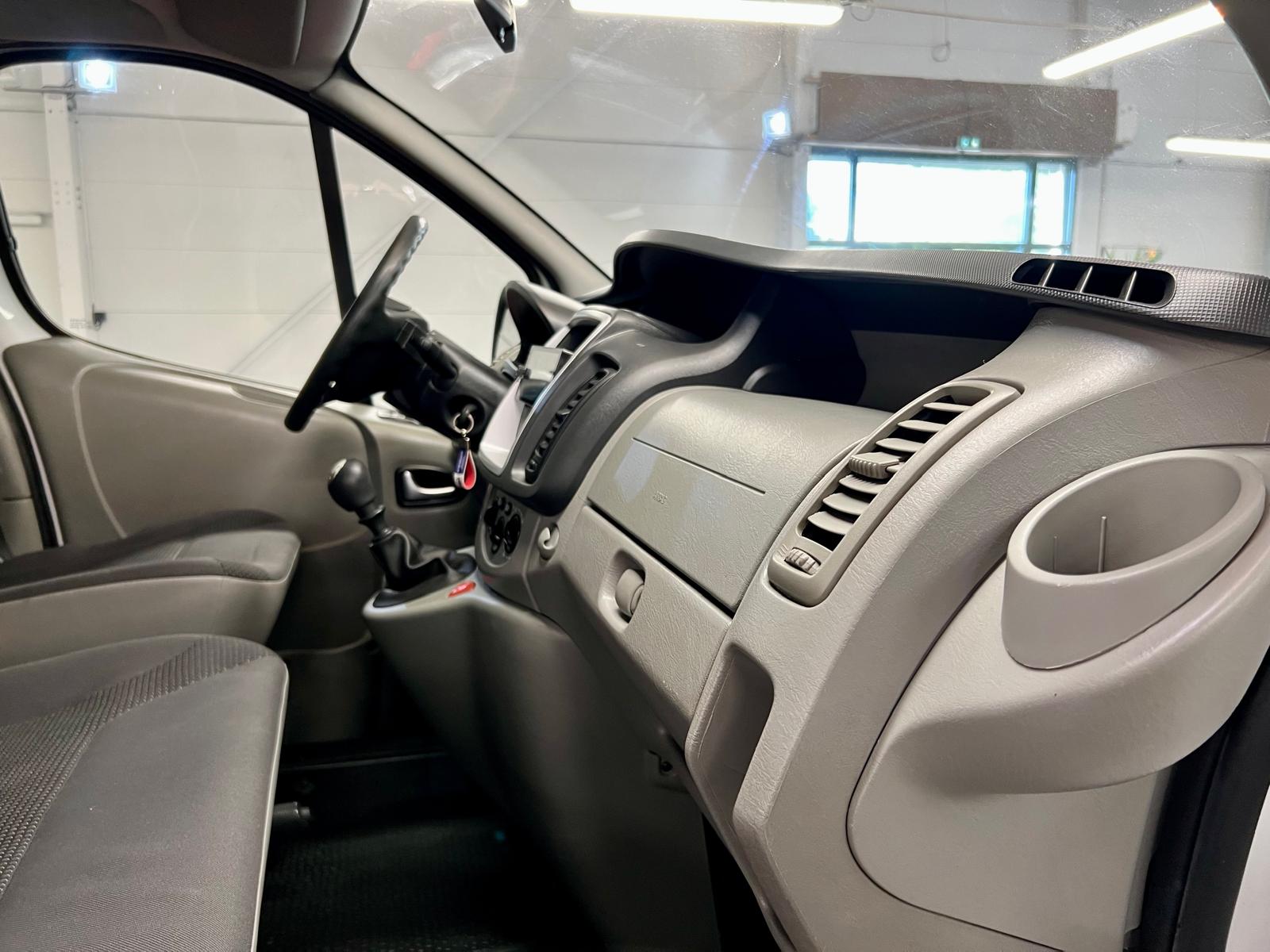 Opel Vivaro Pack Clim 9 Places