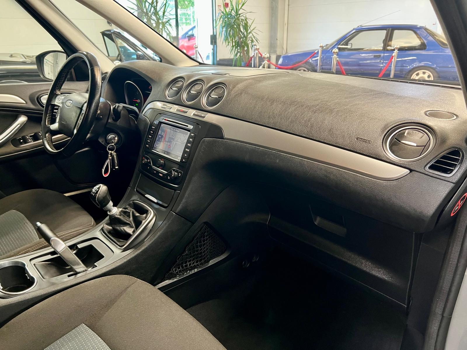 Ford Galaxy Business Navigation 7 Places