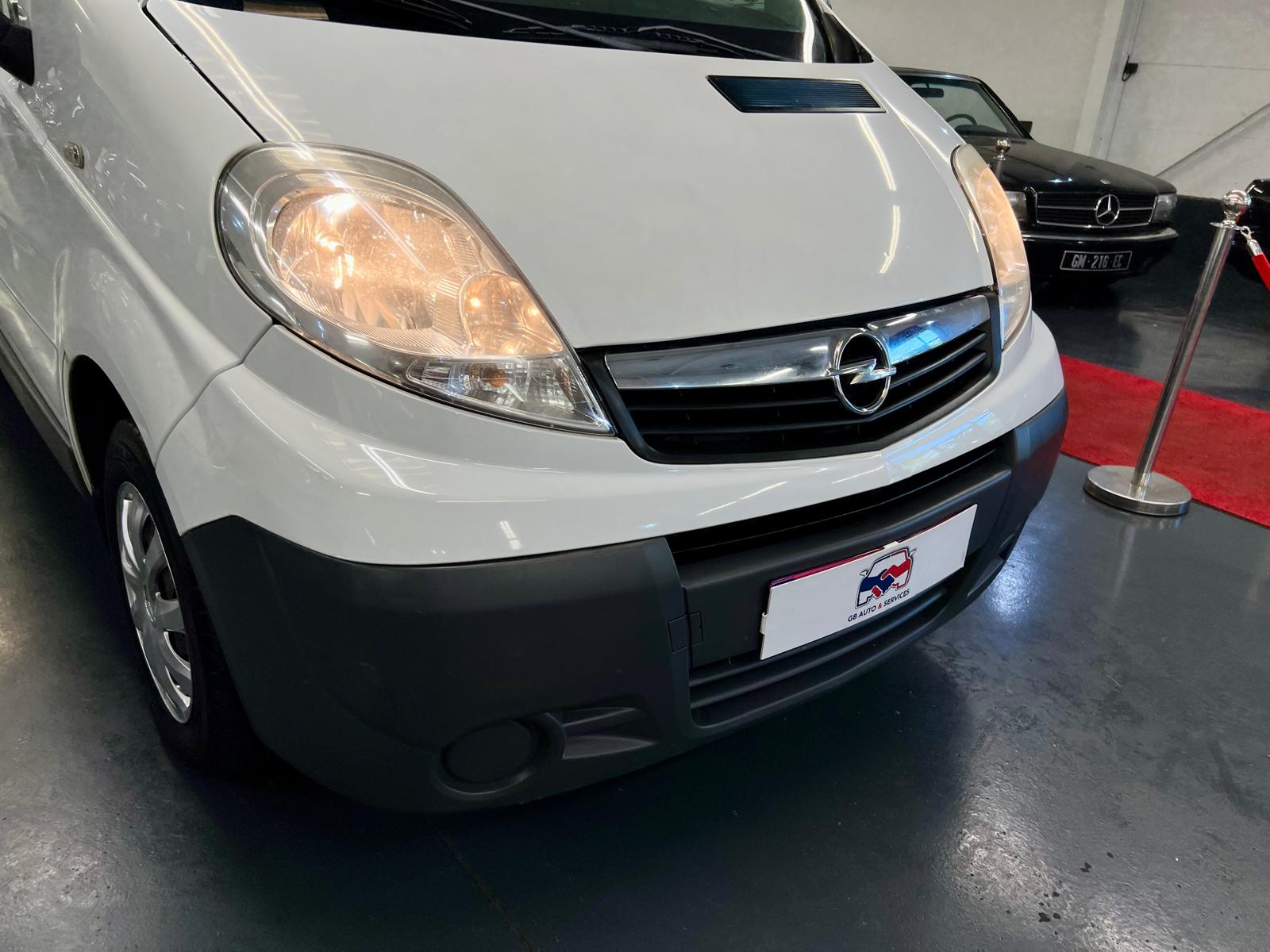 Opel Vivaro Pack Clim 9 Places