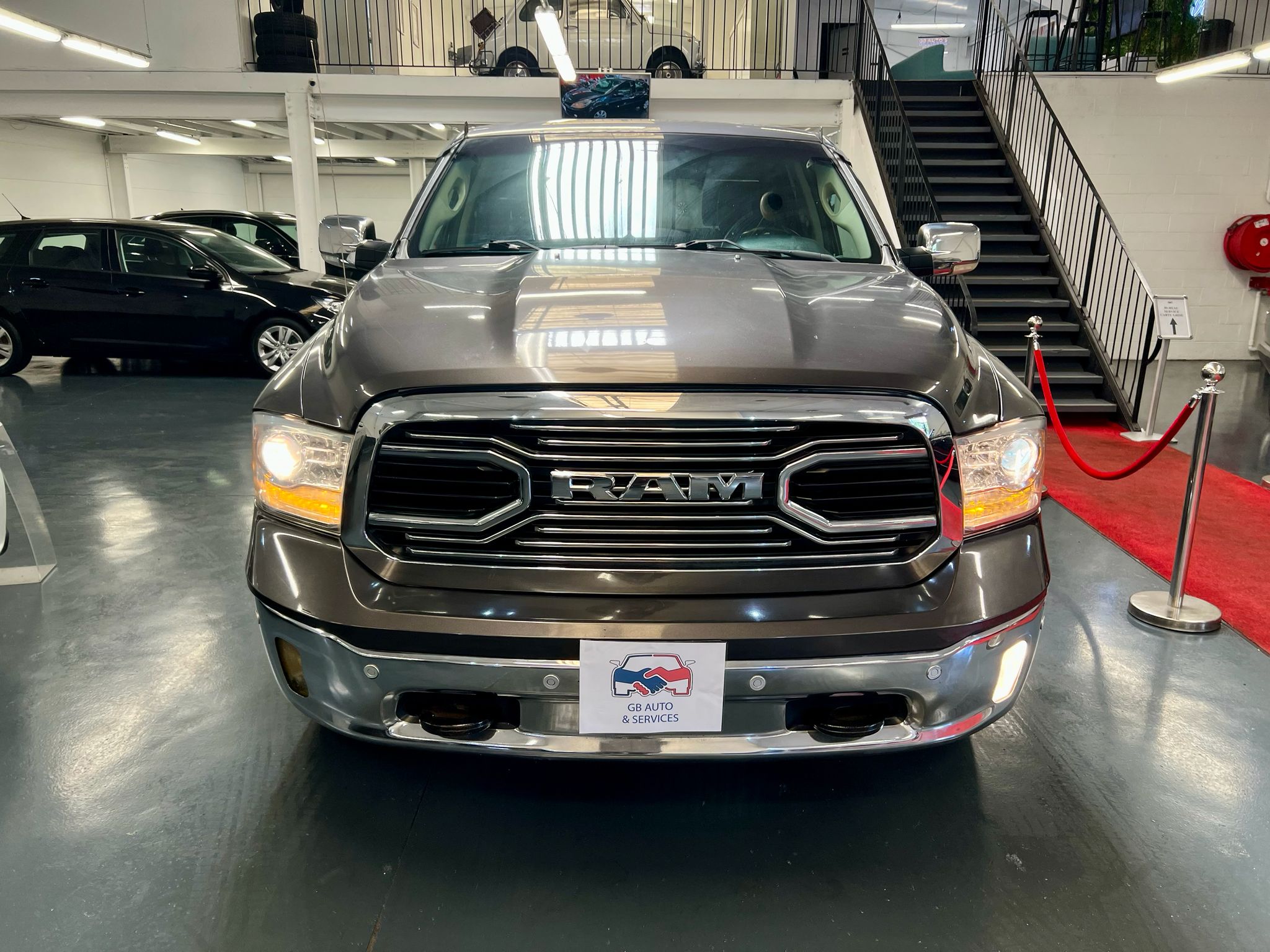 Dodge RAM 1500 4×4 LARAMIE